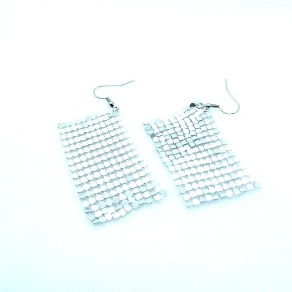 Silver Shiny Earrings Metal Mesh Grid Sequins Tassel Trendy  Slinky Earrings - Picture 6 of 6